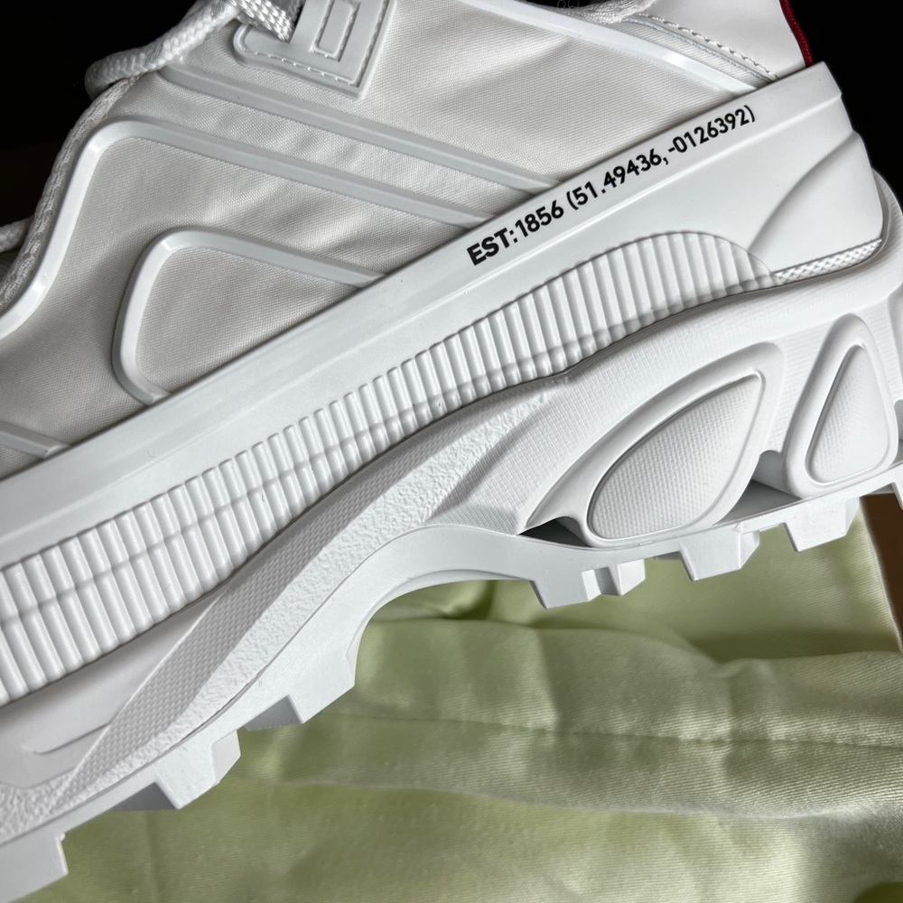 Burberry Arthur Sneakers w/tags - Picture 7 of 14